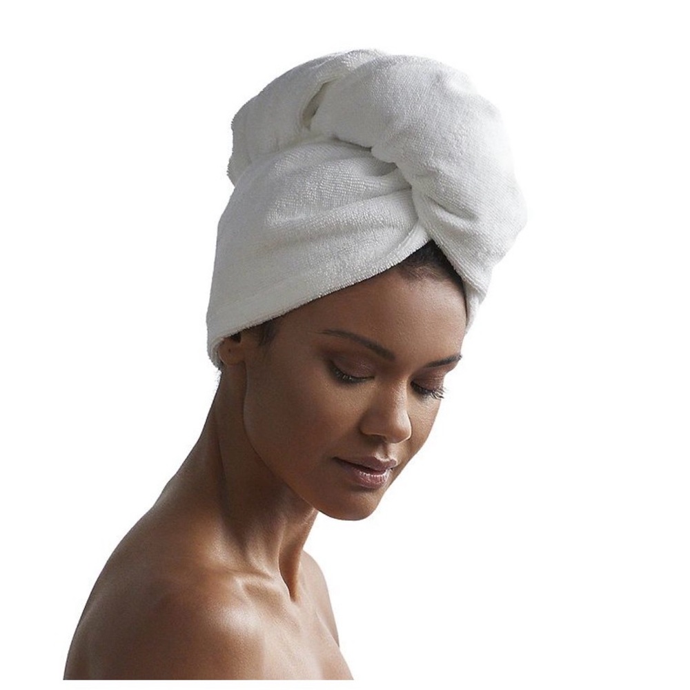 Sonoma Soft Gray and White Hair Towel Set